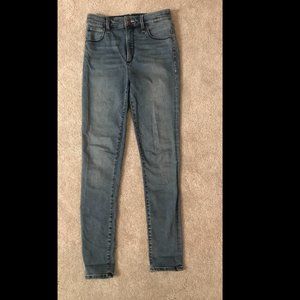 Women's Abercrombie & Fitch Jean Size 27/4
